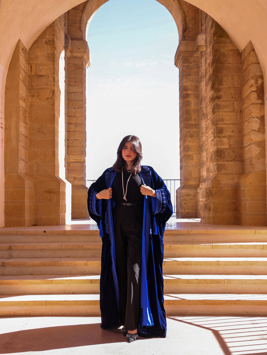 CAFTON BLEU ABAYA "VELVET" EN KATIFA AVEC DU GRO-fil HRIR
