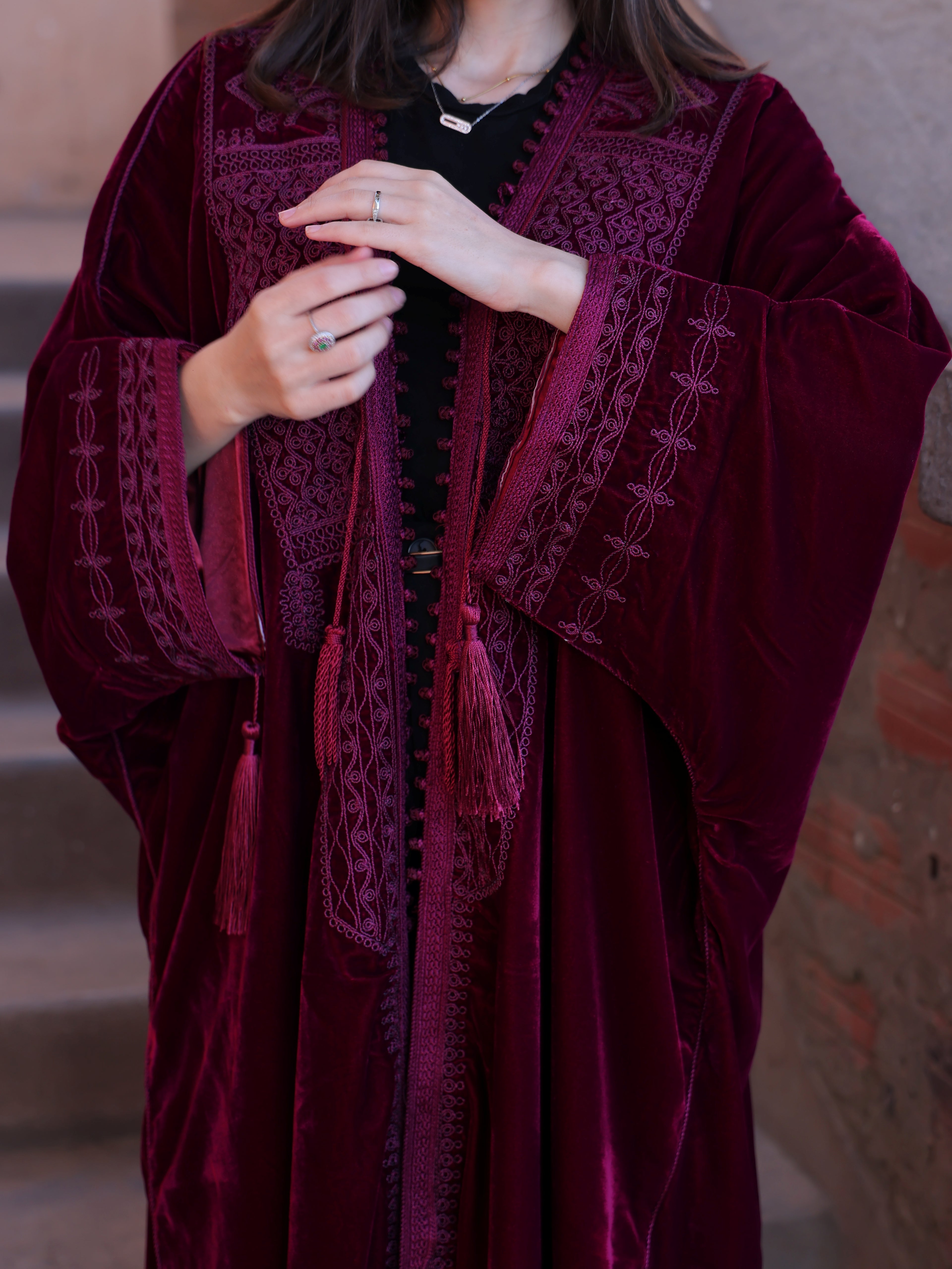 CAFTON GRENAT ABAYA "VELVET " EN KATIFA HIND ET GRO-fil HRIR